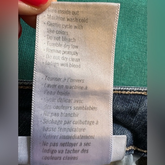 PAIGE Kylie Crop Women’s Distressed Blue Jeans. 5 Pocket Zip Up. Size 26 - Picture 5 of 7